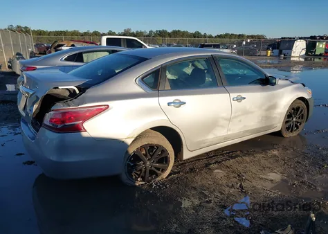 2013 Nissan Altima 2.5 S z USA, uszkodzony, nr VIN 1N4AL3AP1DC913918